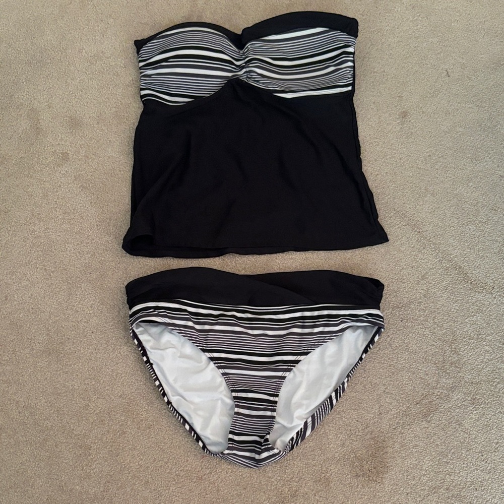 Stapless Striped Black and White Women's Swimwear Too Medium Bottom Large